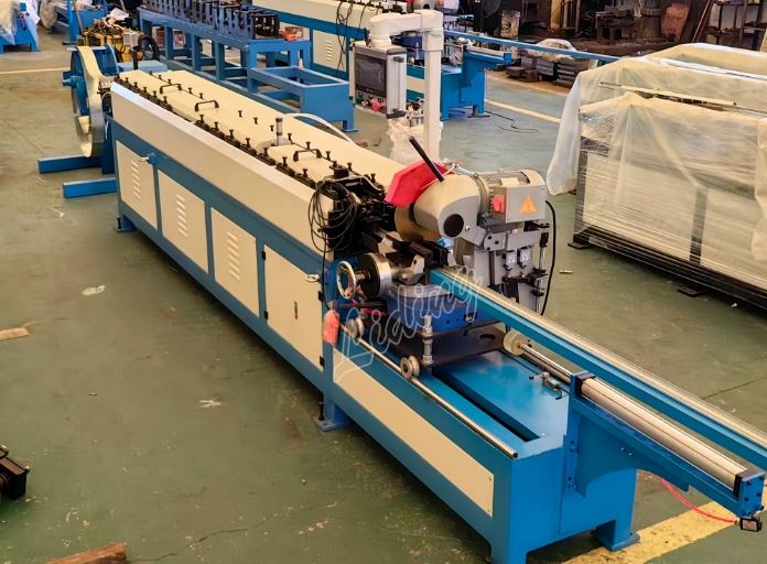 Flensrolvormmachine voor ventilatievierkante kanalen